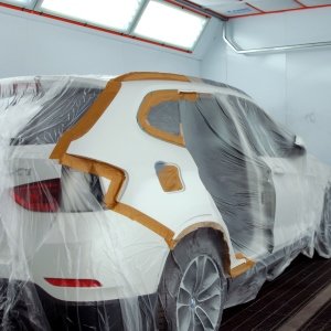 Кузовной ремонт крыла и двери на BMW X1 E84